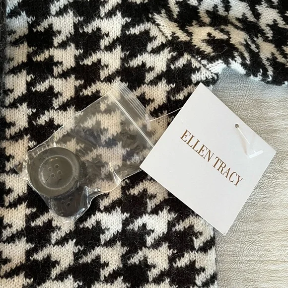 New ELLEN TRACY houndstooth soft wool blend cowl neck sweater jacket - Picture 5 of 7